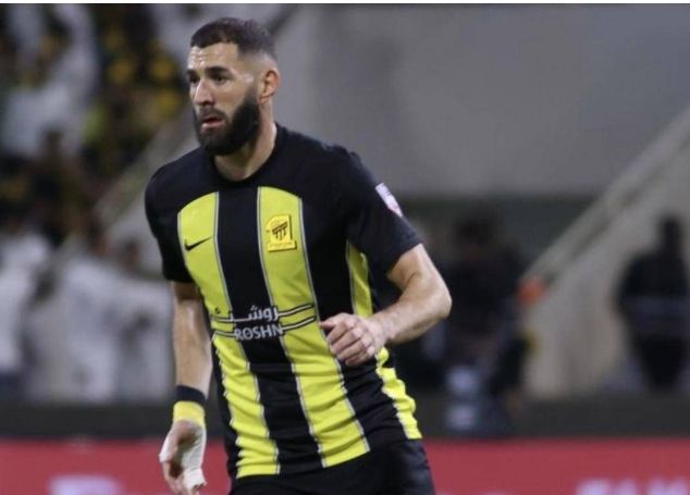 爱游戏体育-关于赛前皇家马德里调整名单以备亚冠，调整名单环节打磨，引发热议，团队化学反应显著的信息