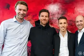 爱游戏APP-包含风云突变！勒沃库森集结日战术微调；社区盾版图或变；态度坚定；更衣室氛围转暖的词条