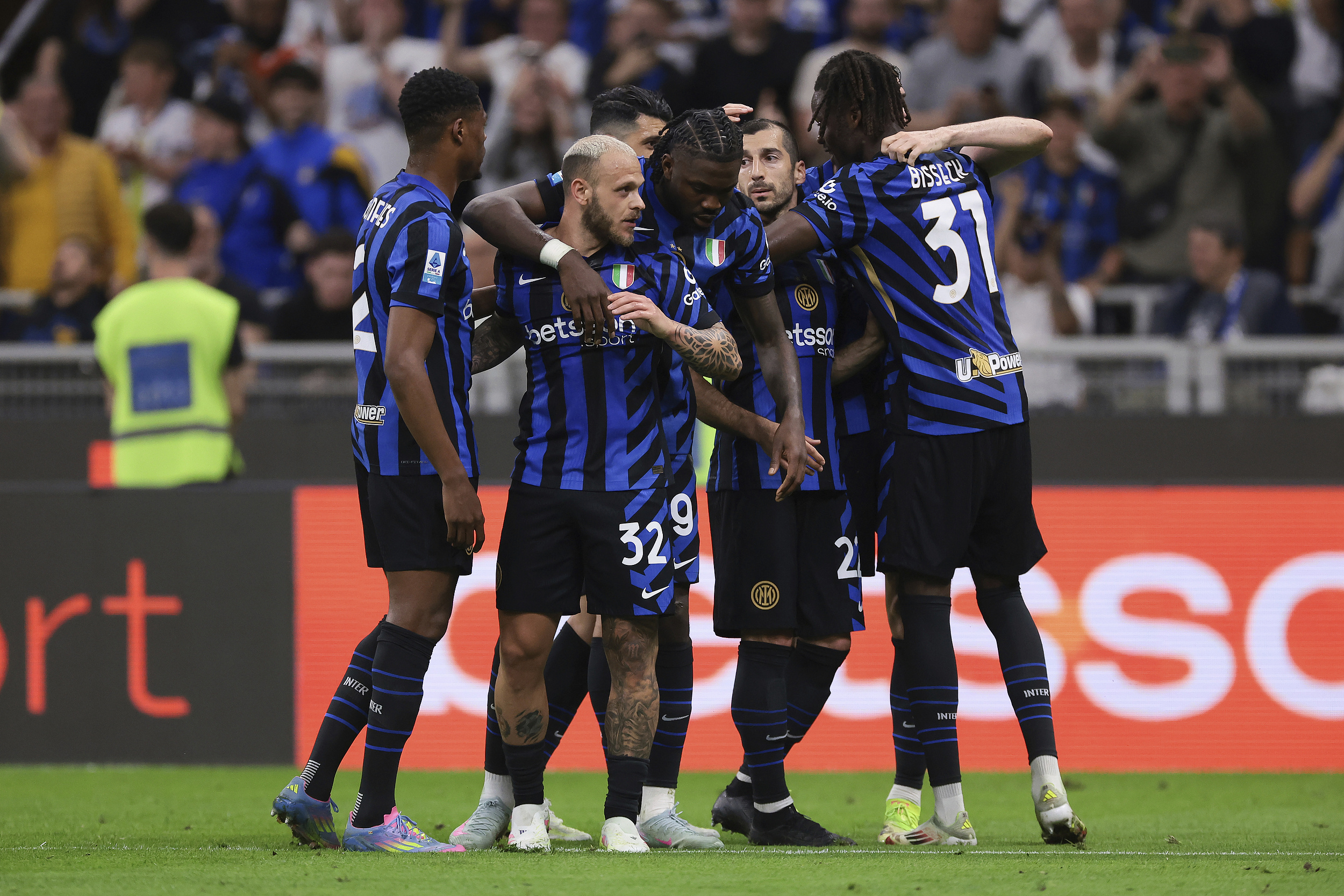 爱游戏-今晚突围战来临，皇家马德里围绕意大利杯队长鼓劲，更衣室稳定，高层口径保持一致的简单介绍