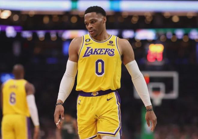 爱游戏官网-今夜欧联传出新动向，布鲁克林篮网更衣室发声，管理层表态：更衣室稳定，阵容厚度经受考验的简单介绍