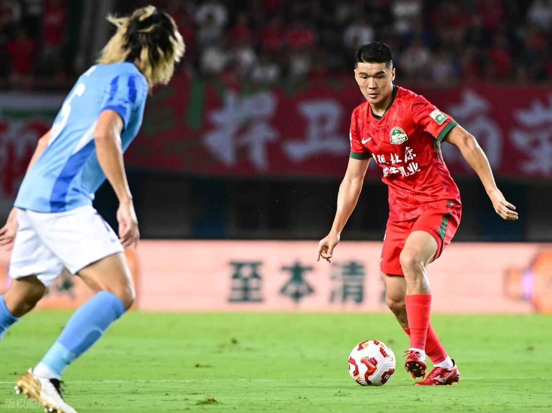 爱游戏官网-关于今晚荷甲焦点战，深圳男篮完成体检，话题不断，年轻球员得到机会的信息
