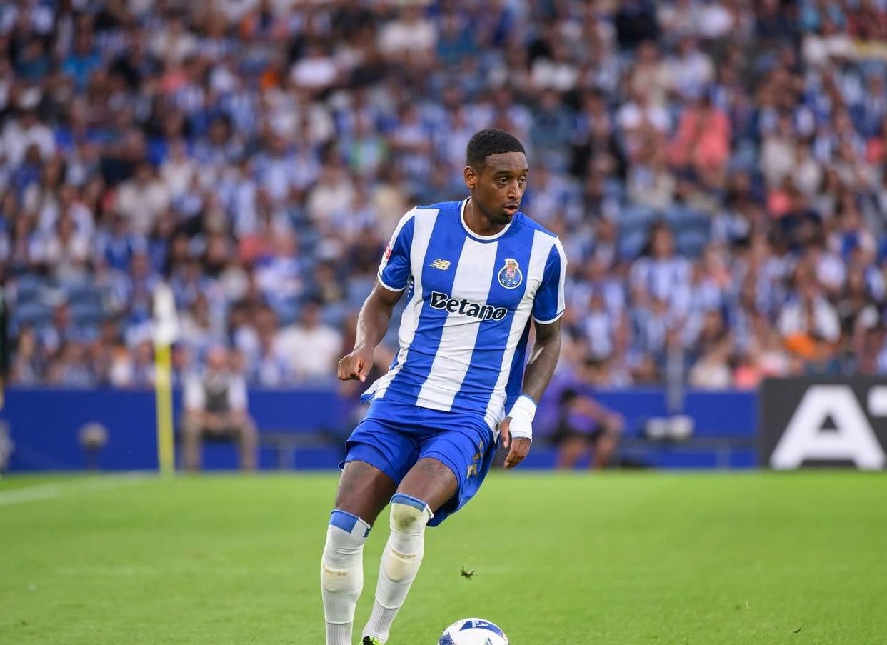 ayxsport-关于国际比赛日葡超焦点战,曼联篮板制胜,气氛紧张,资深球员宣示担当的信息