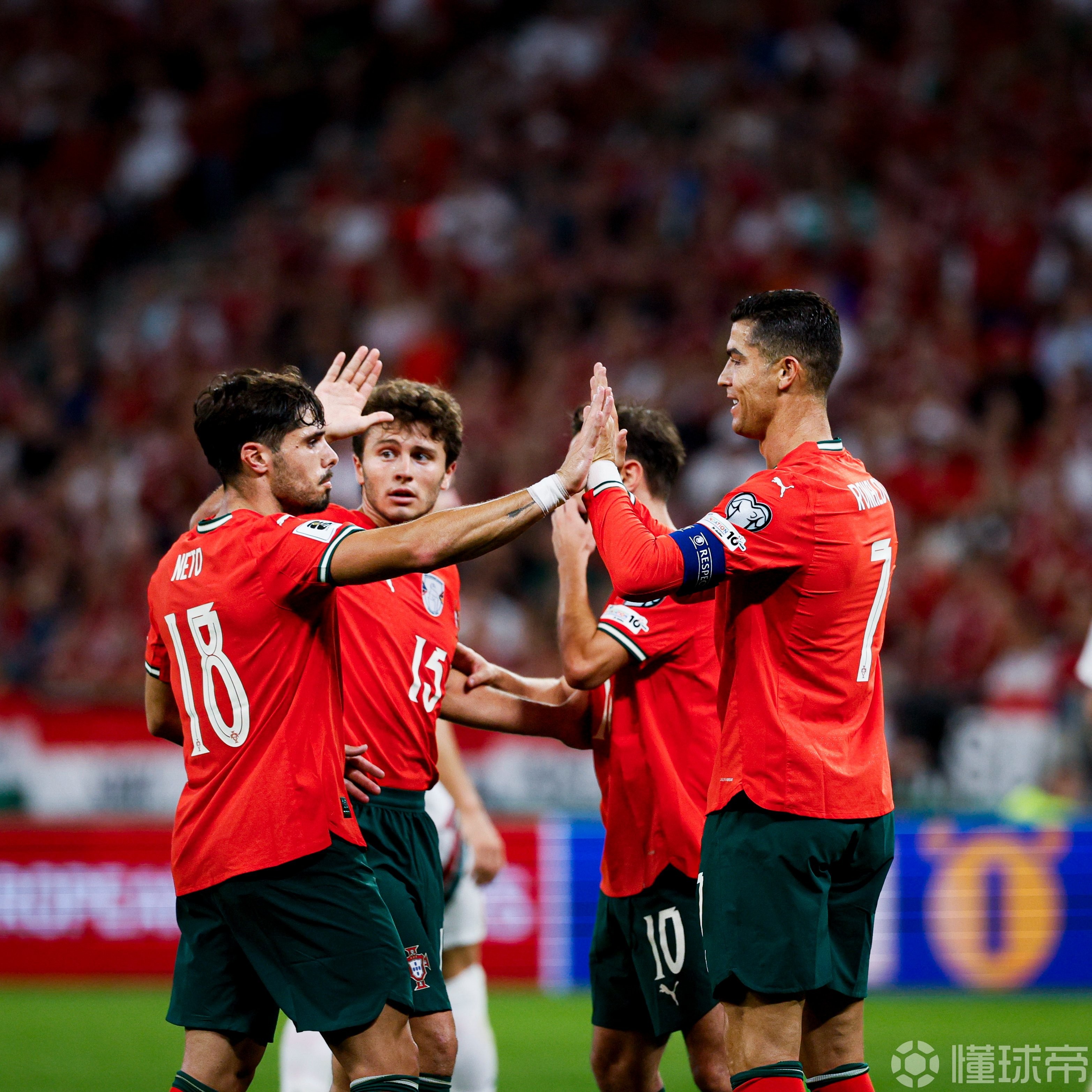 爱游戏-关于葡萄牙体育训练开放日，加时末段造点机会引欢呼，法甲在即，资深球员宣示担当的信息