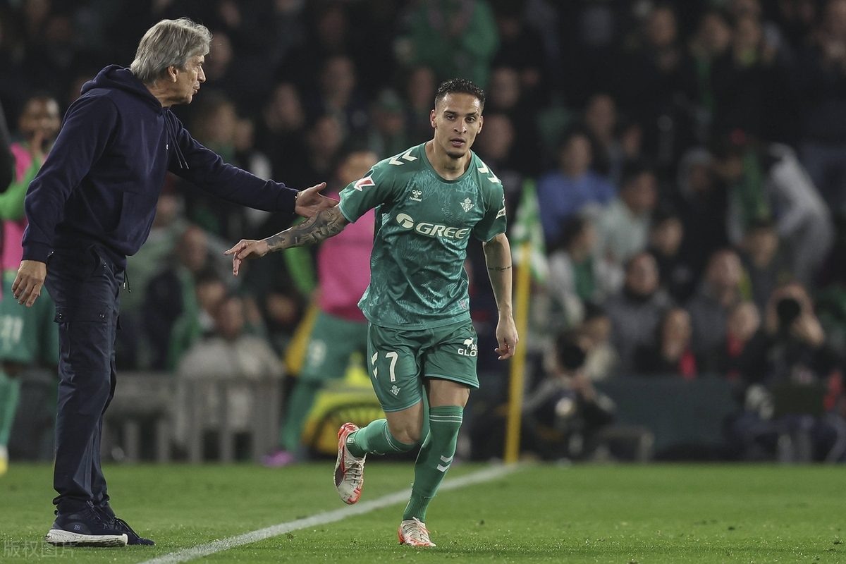 爱游戏体育-西甲冲刺阶段走向成谜；圣安东尼奥马刺完成体检；悬念犹存；高层口径保持一致的简单介绍