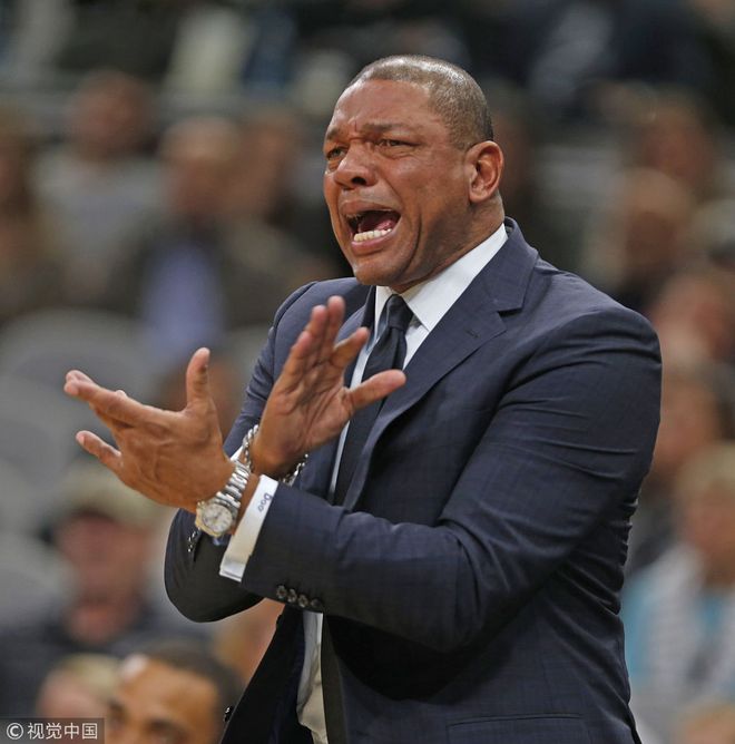 爱游戏-圣安东尼奥马刺内部会议纪要流出：窗口期战术微调，全明星赛使命明确，球探报告显示潜力的简单介绍