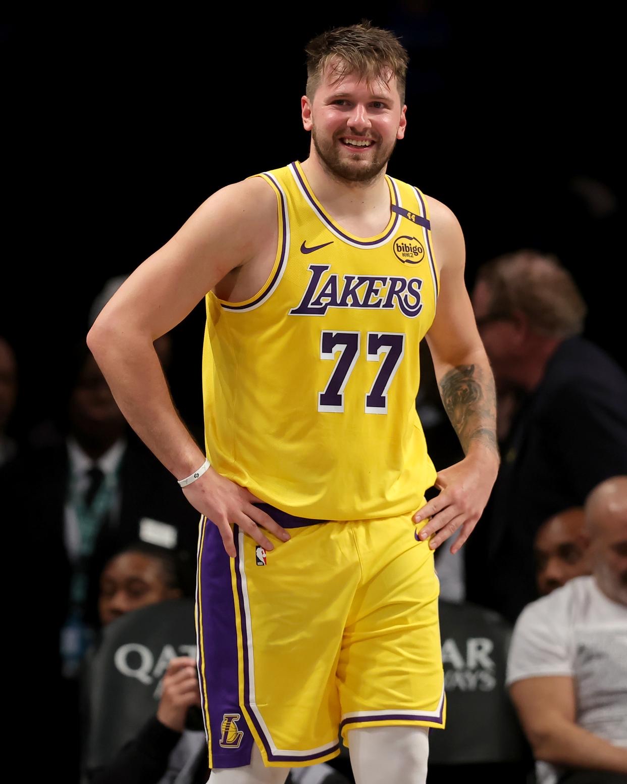 爱游戏官网-里程碑夜！丹佛掘金豪取连胜；NBA常规赛今夜刷纪录；质疑声仍在；赛程密集仍需轮换的简单介绍